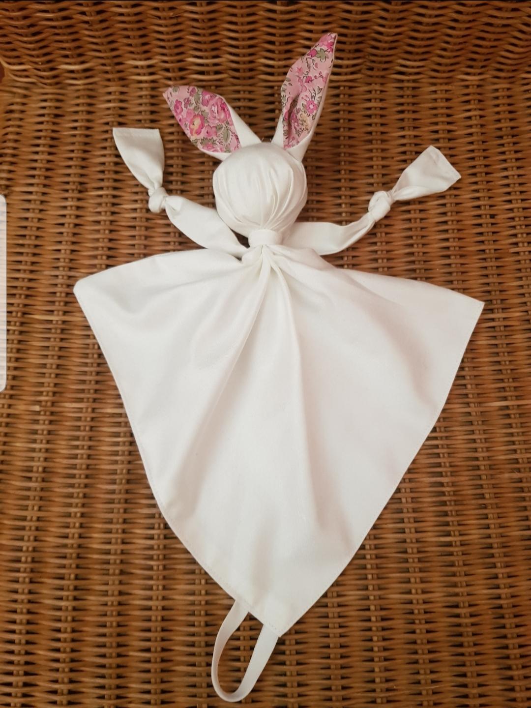 Doudou soie vegan et coton sans perturbateurs endocriniens